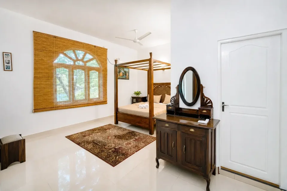 Negombo ground-floor bedroom viewed from the entrance